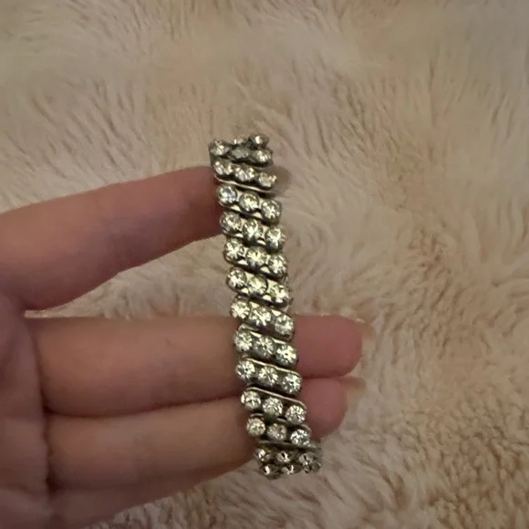 adjustable bracelets - Picture 4 of 6